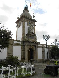 Puerta del Dique (Arsenal S.XVIII)